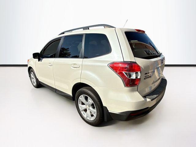 Photo of 2015 Satin White Pearl Subaru Forester