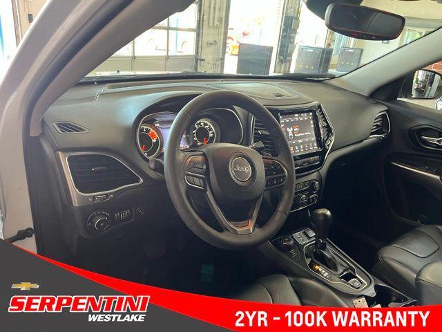 Photo of 2022 Bright White Clearcoat Jeep Cherokee