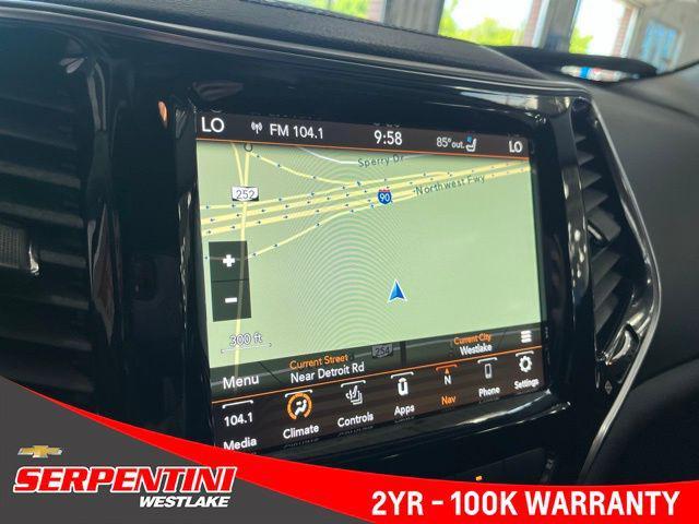 Photo of 2022 Bright White Clearcoat Jeep Cherokee