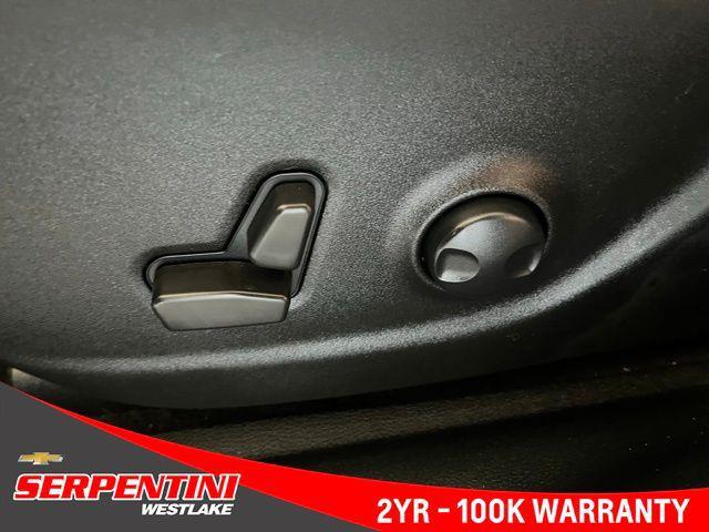 Photo of 2022 Bright White Clearcoat Jeep Cherokee