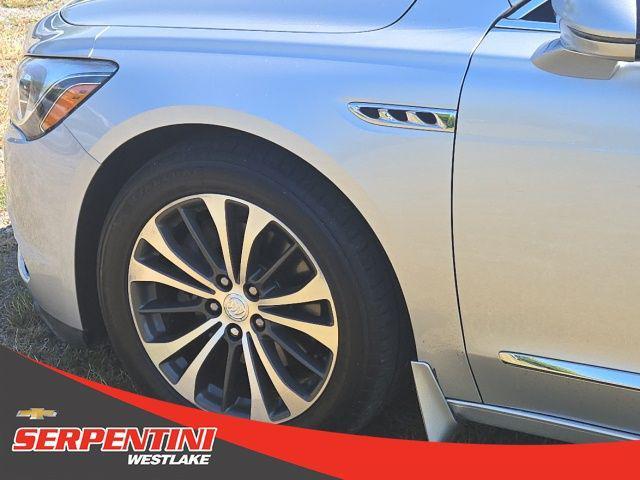Photo of 2017 Quicksilver Metallic Buick LaCrosse