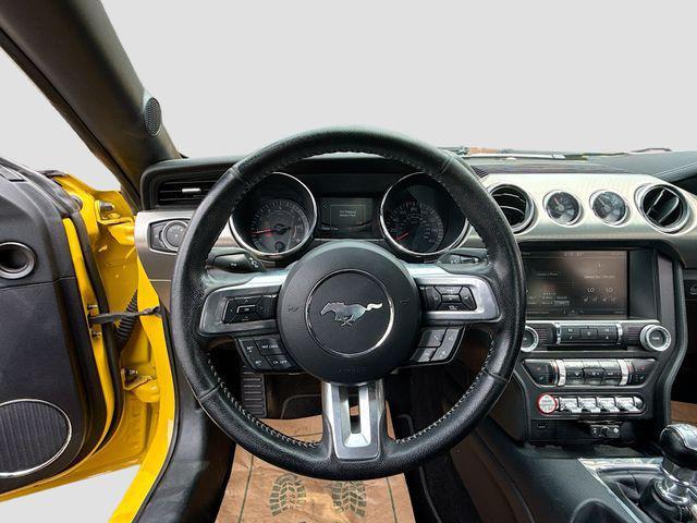 Photo of 2015 TRIPLE YELLOW TRICOAT Ford Mustang