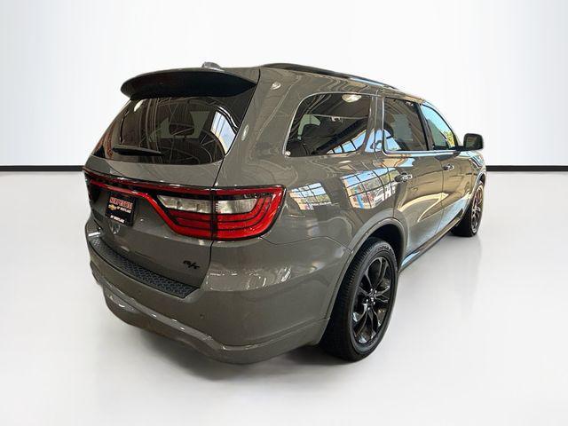 Photo of 2025 Destroyer Gray Clearcoat Dodge Durango