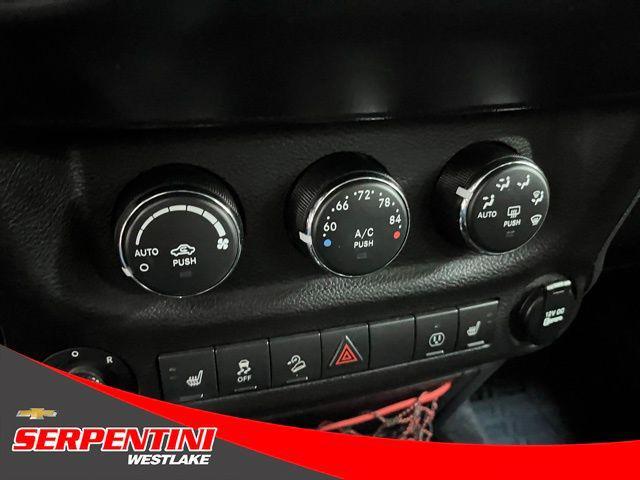 Photo of 2017 Black Clearcoat Jeep Wrangler Unlimited