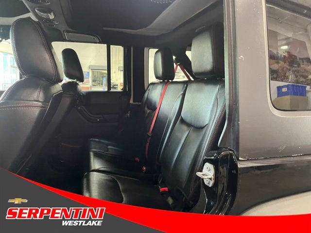 Photo of 2017 Black Clearcoat Jeep Wrangler Unlimited