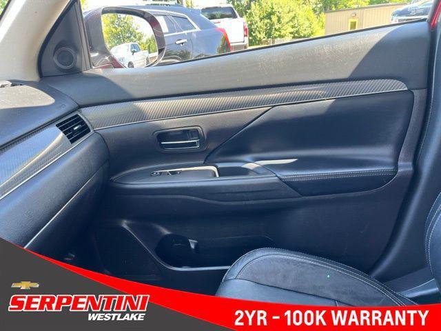 Photo of 2019 Rally Red Metallic Mitsubishi Outlander