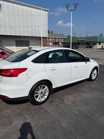 Photo of 2015 White Ford Focus