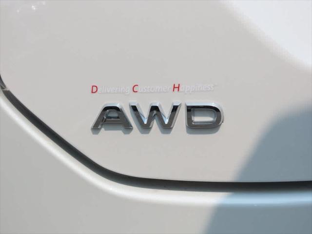 Photo of 2025 Platinum White Pearl Honda Pilot
