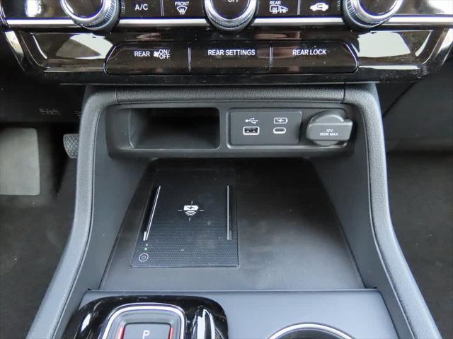 Photo of 2025 Platinum White Pearl Honda Pilot