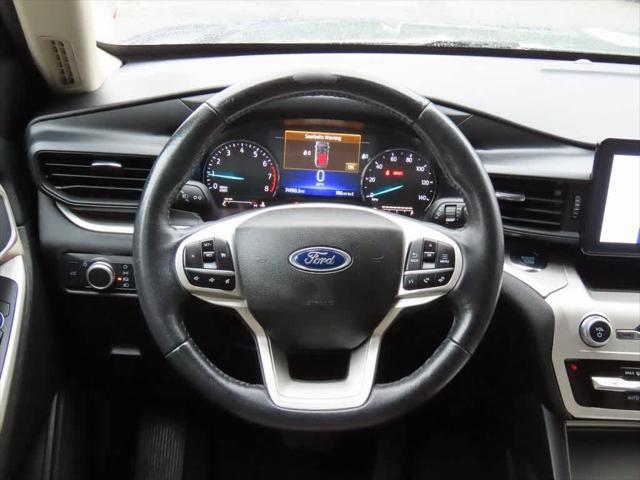 Photo of 2022 Carbonized Gray Metallic Ford Explorer