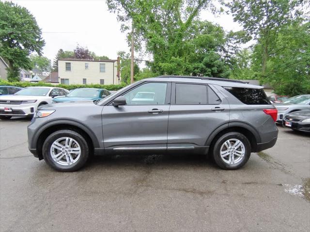 Photo of 2022 Carbonized Gray Metallic Ford Explorer