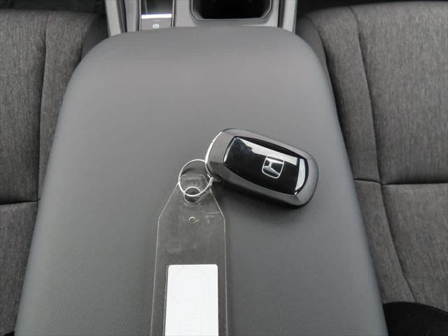 Photo of 2025 Platinum White Pearl Honda Accord