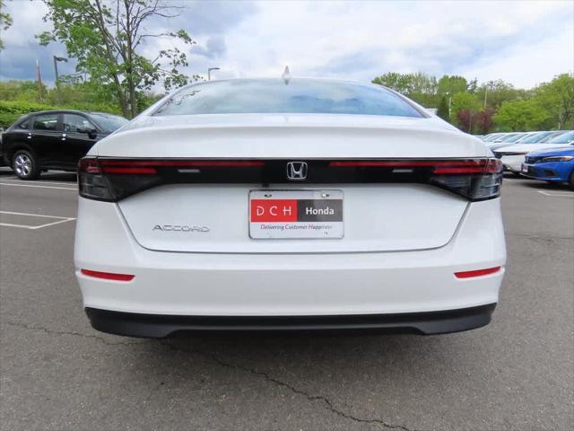 Photo of 2025 Platinum White Pearl Honda Accord