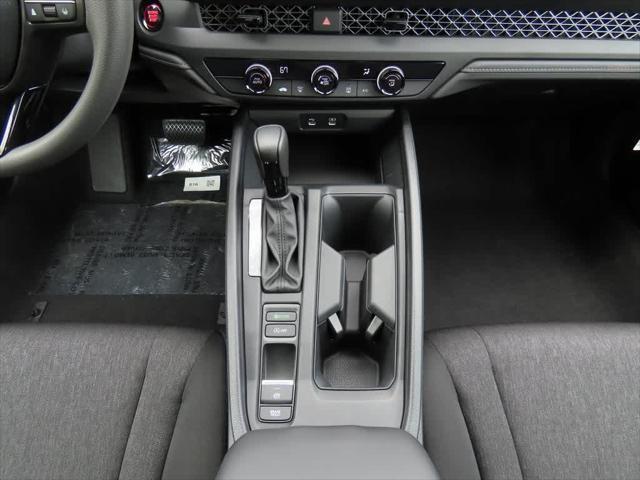 Photo of 2025 Platinum White Pearl Honda Accord
