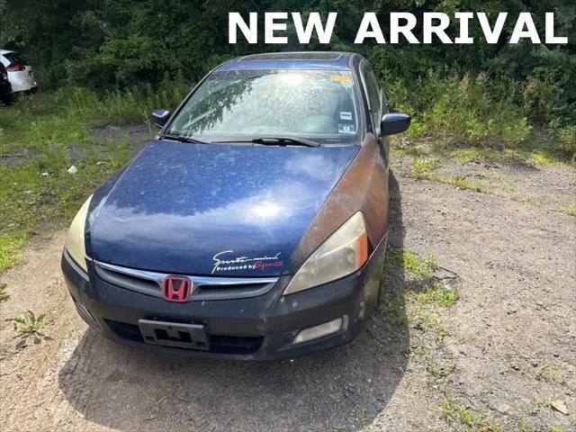 Photo of 2004 Blue Honda Accord
