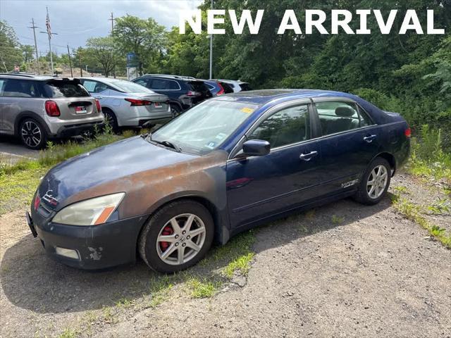 Photo of 2004 Blue Honda Accord