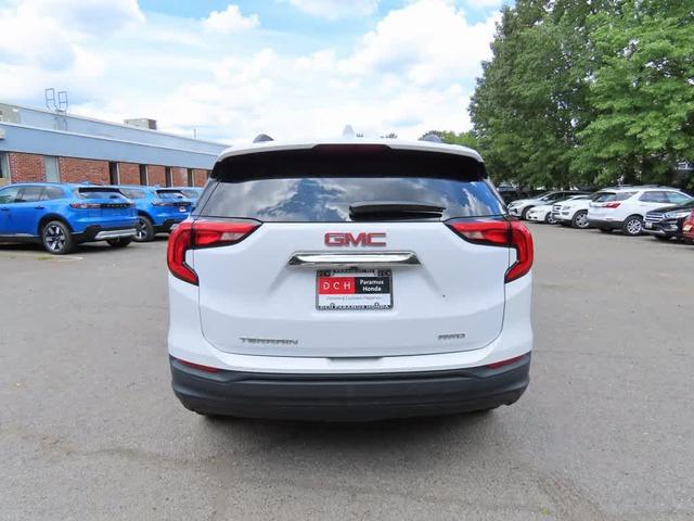 Photo of 2020 Summit White GMC Terrain