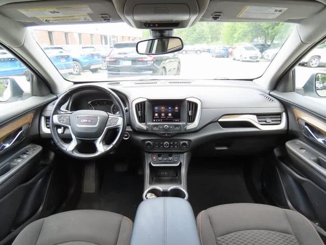 Photo of 2020 Summit White GMC Terrain