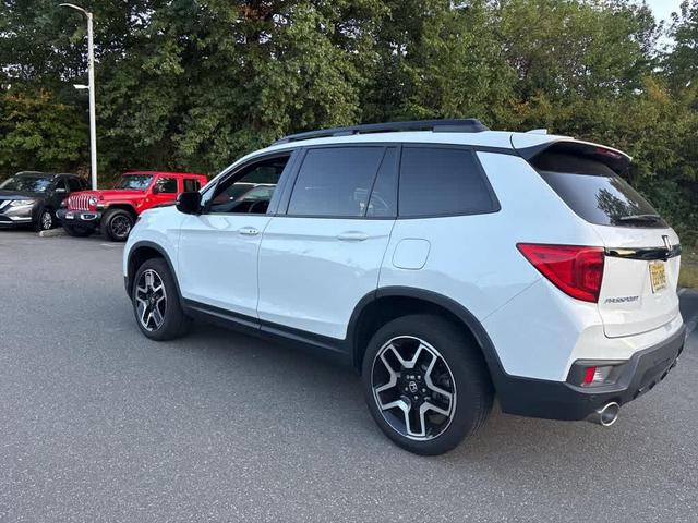 Photo of 2022 Platinum White Pearl Honda Passport
