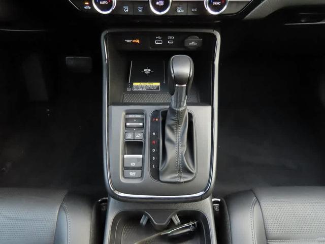 Photo of 2023 Crystal Black Pearl Honda CR-V