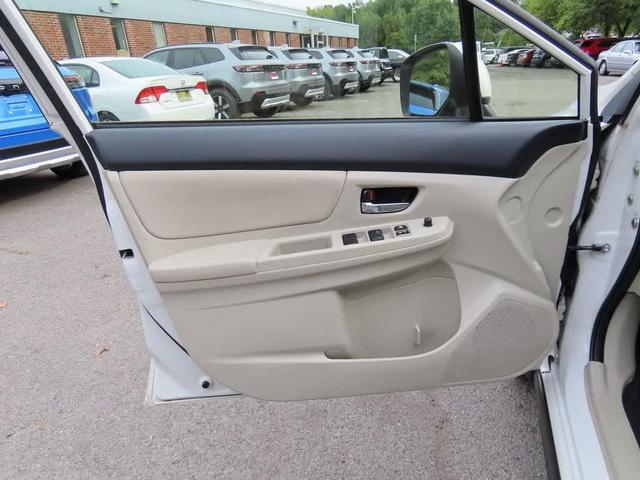 Photo of 2013 Satin White Pearl Subaru XV Crosstrek