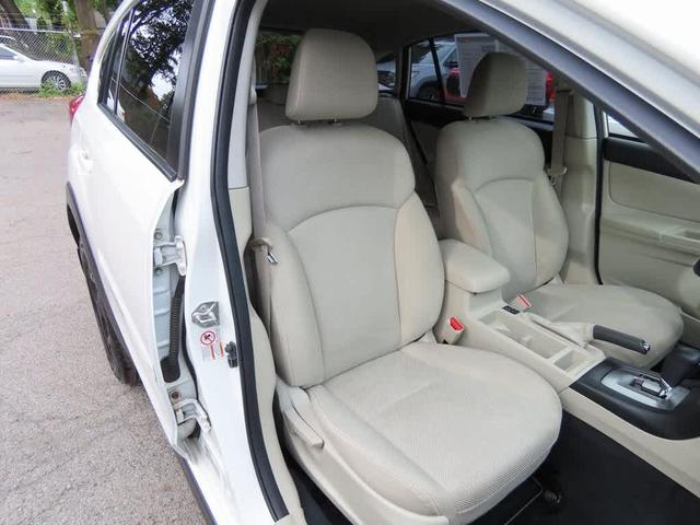 Photo of 2013 Satin White Pearl Subaru XV Crosstrek
