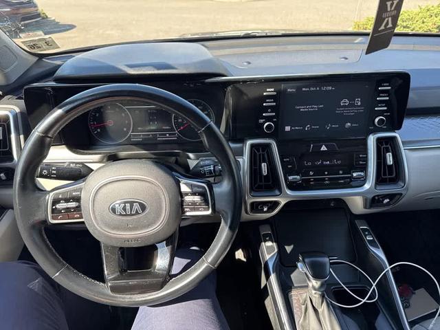 Photo of 2021 Ebony Black Kia Sorento
