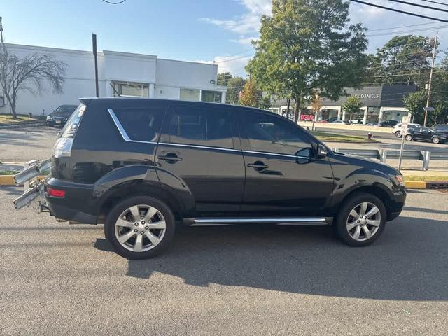 Photo of 2010 Black Mitsubishi Outlander