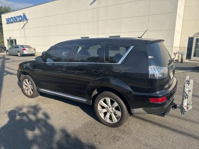 Photo of 2010 Black Mitsubishi Outlander