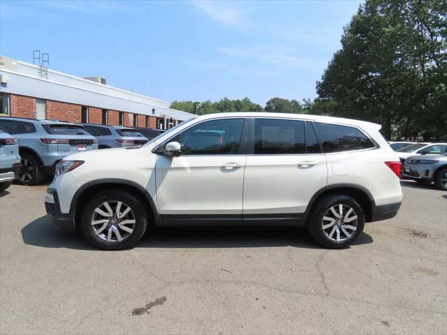 Photo of 2019 White Diamond Pearl Honda Pilot