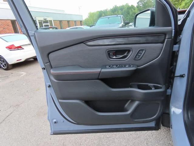 Photo of 2026 Sonic Gray Pearl Honda Passport