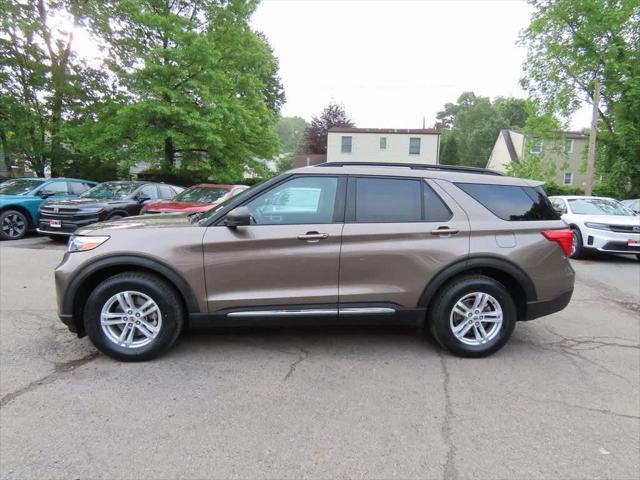 Photo of 2021 Stone Gray Metallic Ford Explorer