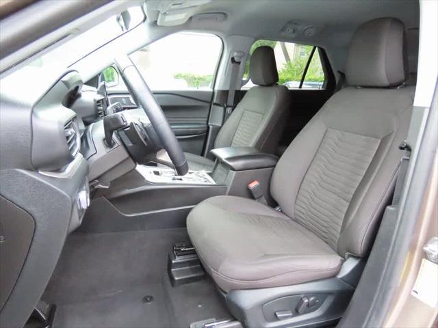 Photo of 2021 Stone Gray Metallic Ford Explorer