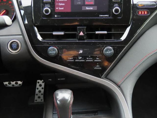 Photo of 2021 Wind Chill Pearl / Midnight Black Metallic Toyota Camry
