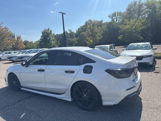 Photo of 2023 Platinum White Pearl Honda Civic