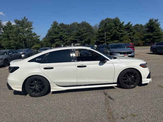 Photo of 2023 Platinum White Pearl Honda Civic