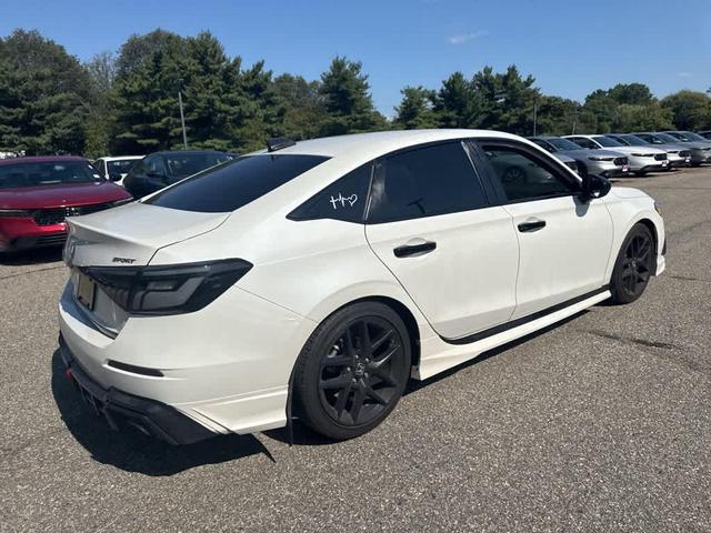 Photo of 2023 Platinum White Pearl Honda Civic