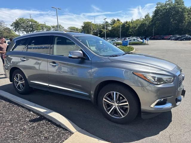 Photo of 2018 Gun Metallic INFINITI QX60