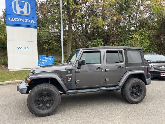 Photo of 2016 Granite Crystal Clearcoat Metallic Jeep Wrangler Unlimited