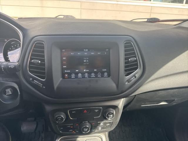 Photo of 2021 Granite Crystal Clearcoat Metallic Jeep Compass