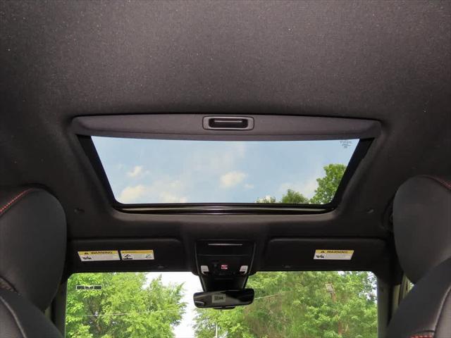 Photo of 2026 Crystal Black Pearl Honda CR-V Hybrid