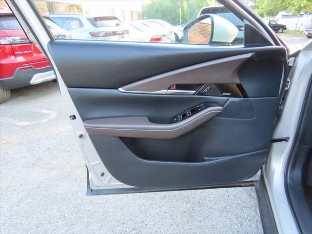 Photo of 2024 Platinum Quartz Metallic Mazda CX-30