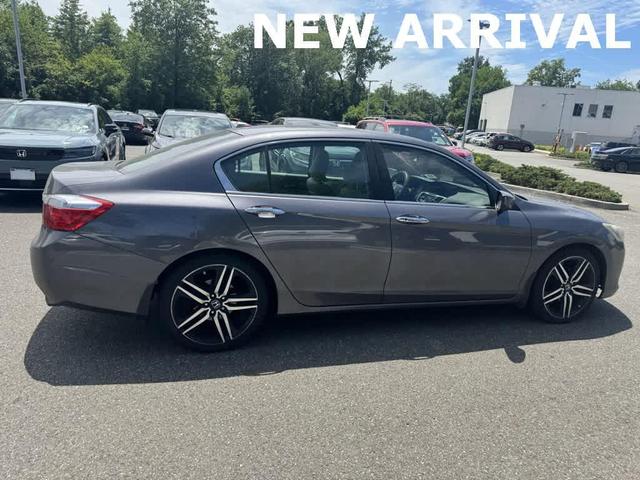 Photo of 2014 Gray Honda Accord