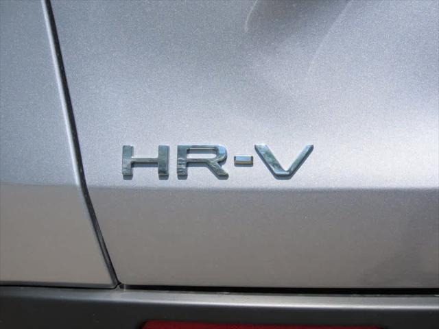Photo of 2026 Solar Silver Metallic Honda HR-V