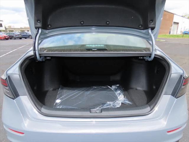 Photo of 2025 Urban Gray Pearl Honda Accord Hybrid