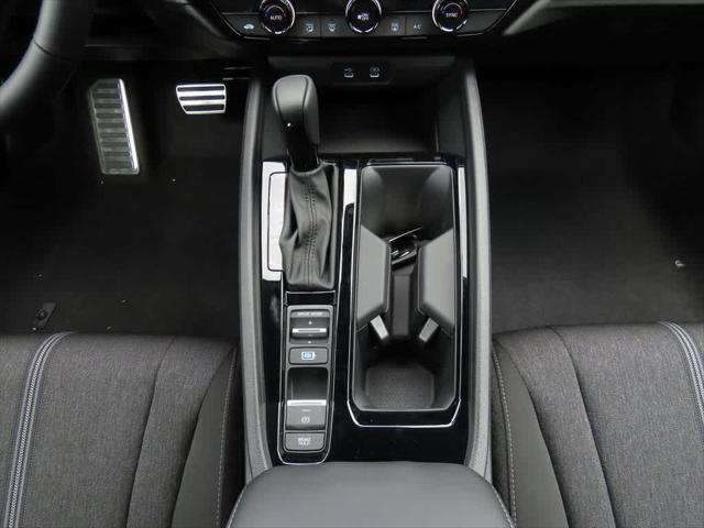 Photo of 2025 Urban Gray Pearl Honda Accord Hybrid