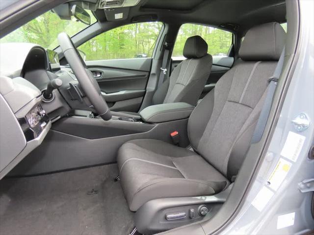 Photo of 2025 Urban Gray Pearl Honda Accord Hybrid