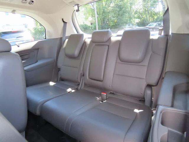 Photo of 2016 Black Honda Odyssey