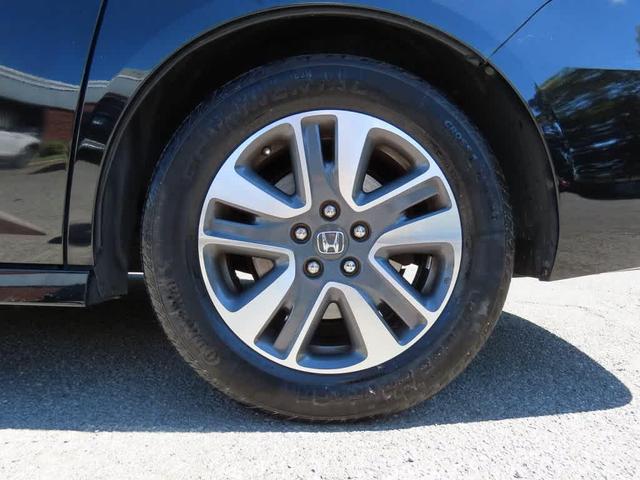 Photo of 2016 Black Honda Odyssey