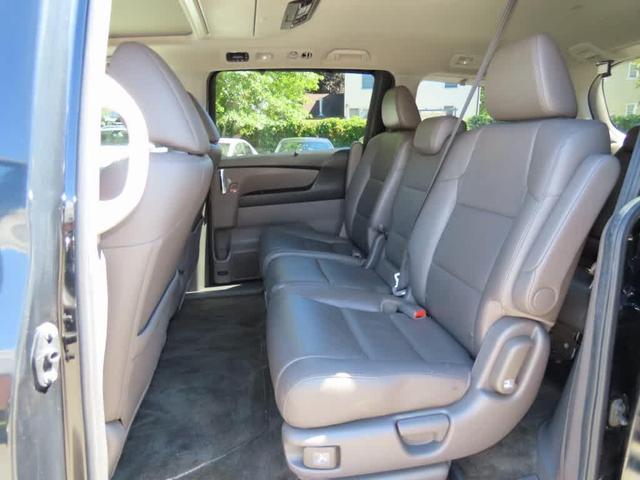 Photo of 2016 Black Honda Odyssey